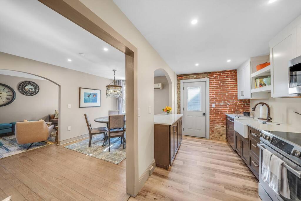 Luxury Apartment In Historic Carriage House Кеннетт-Сквер Екстер'єр фото
