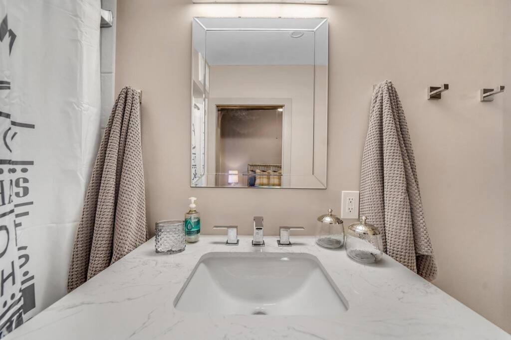 Luxury Apartment In Historic Carriage House Кеннетт-Сквер Екстер'єр фото